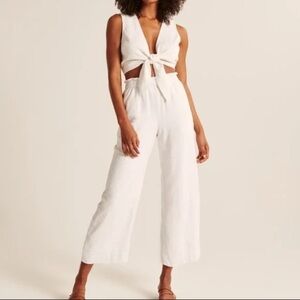 Abercrombie White Women's Linen Set